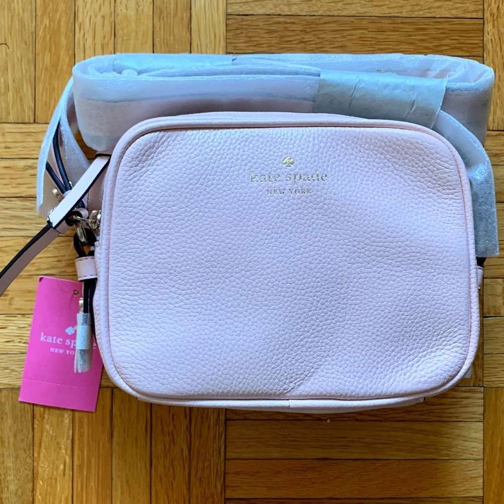 **SOLD** Kate Spade Camera Bag - NWT